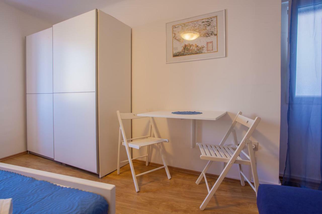 Room M Cres Exterior foto